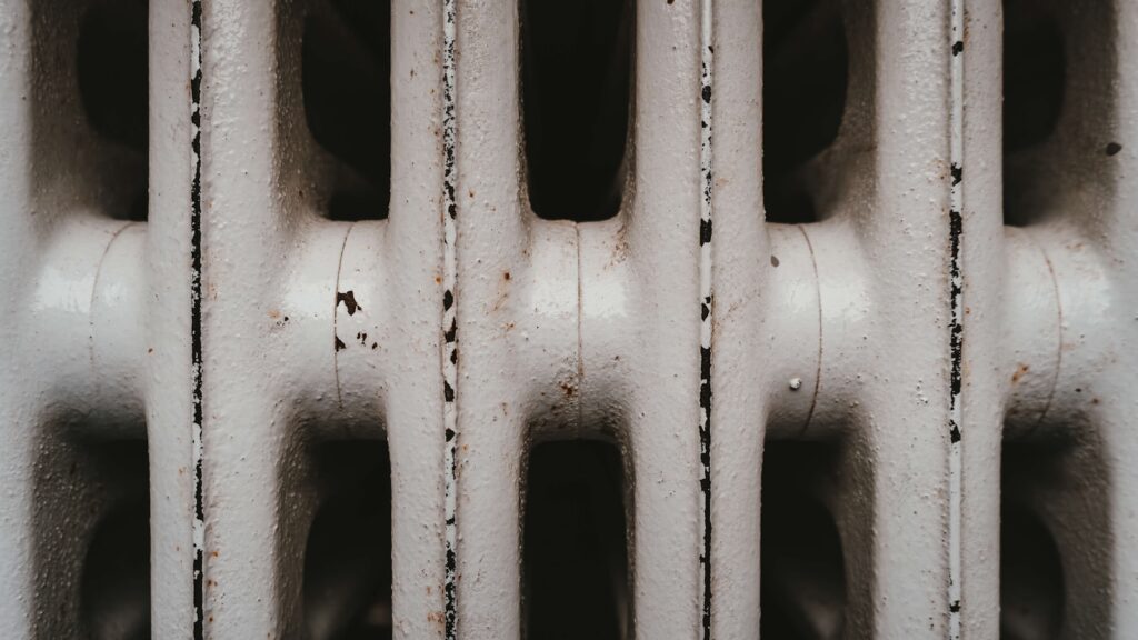 Radiateur à inertie dans une chambre